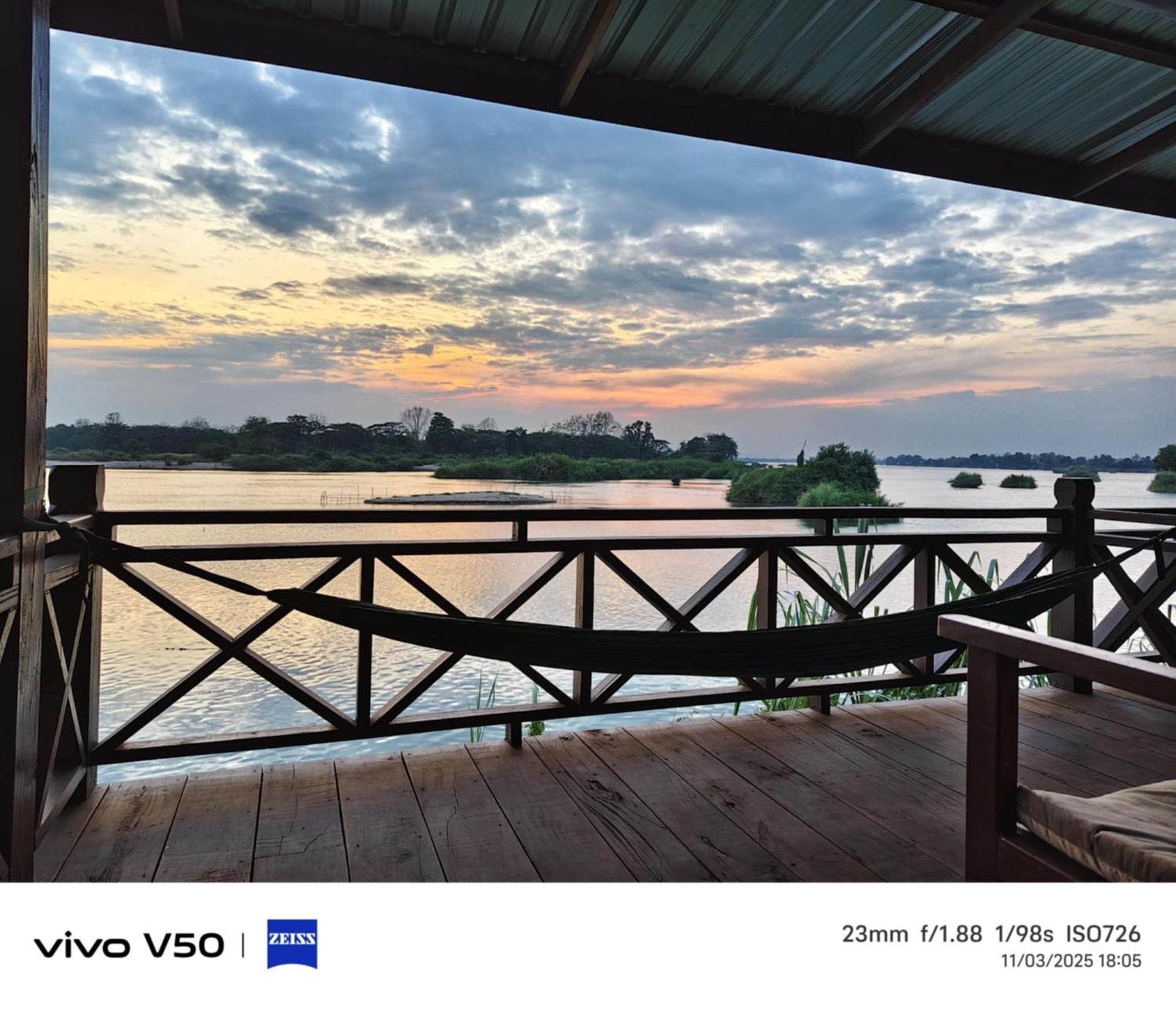 Dondet Vixay Sunset And River View Ban Dondét Exteriér fotografie